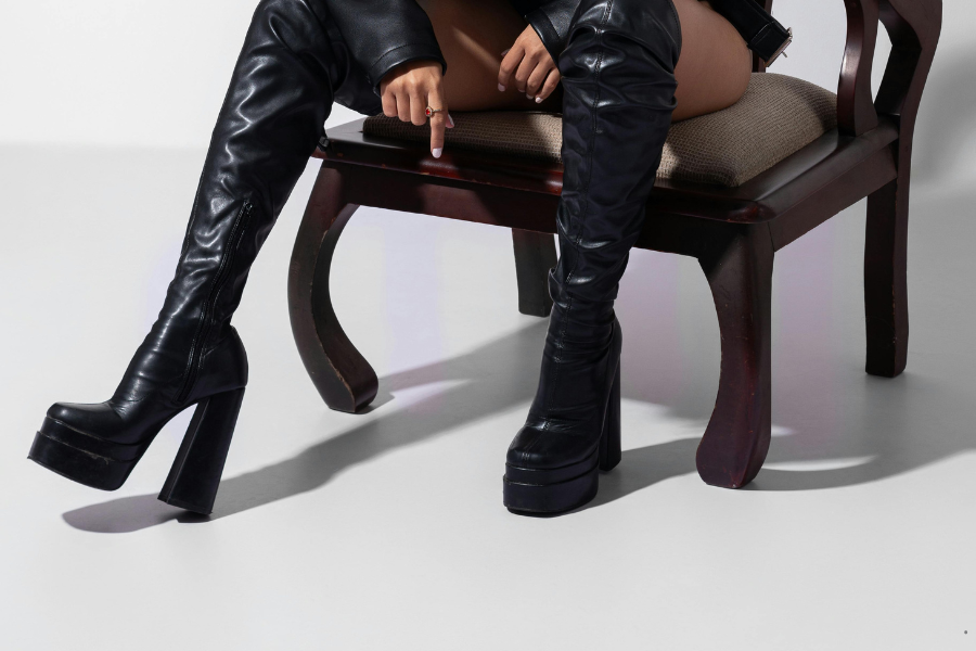 A volta da bota Over The Knee, hot or not? #56